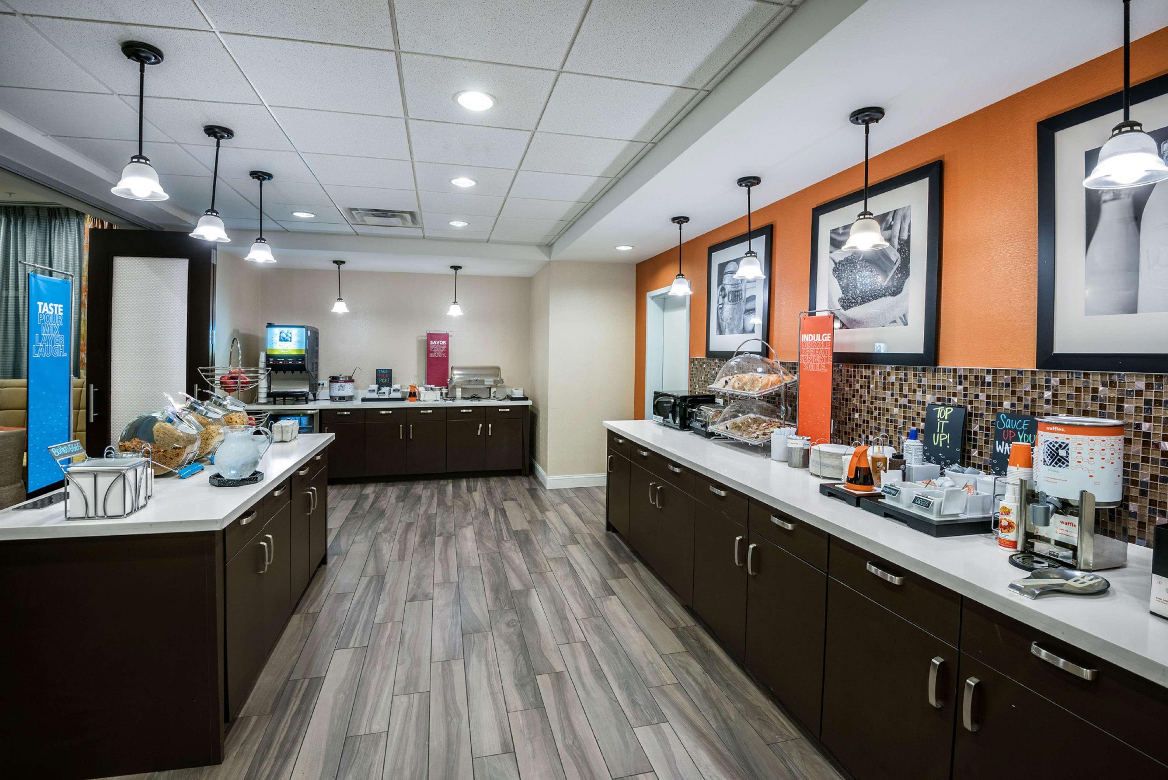 Hampton Inn & Suites San Antonio Brooks City Base, Tx Eksteriør billede