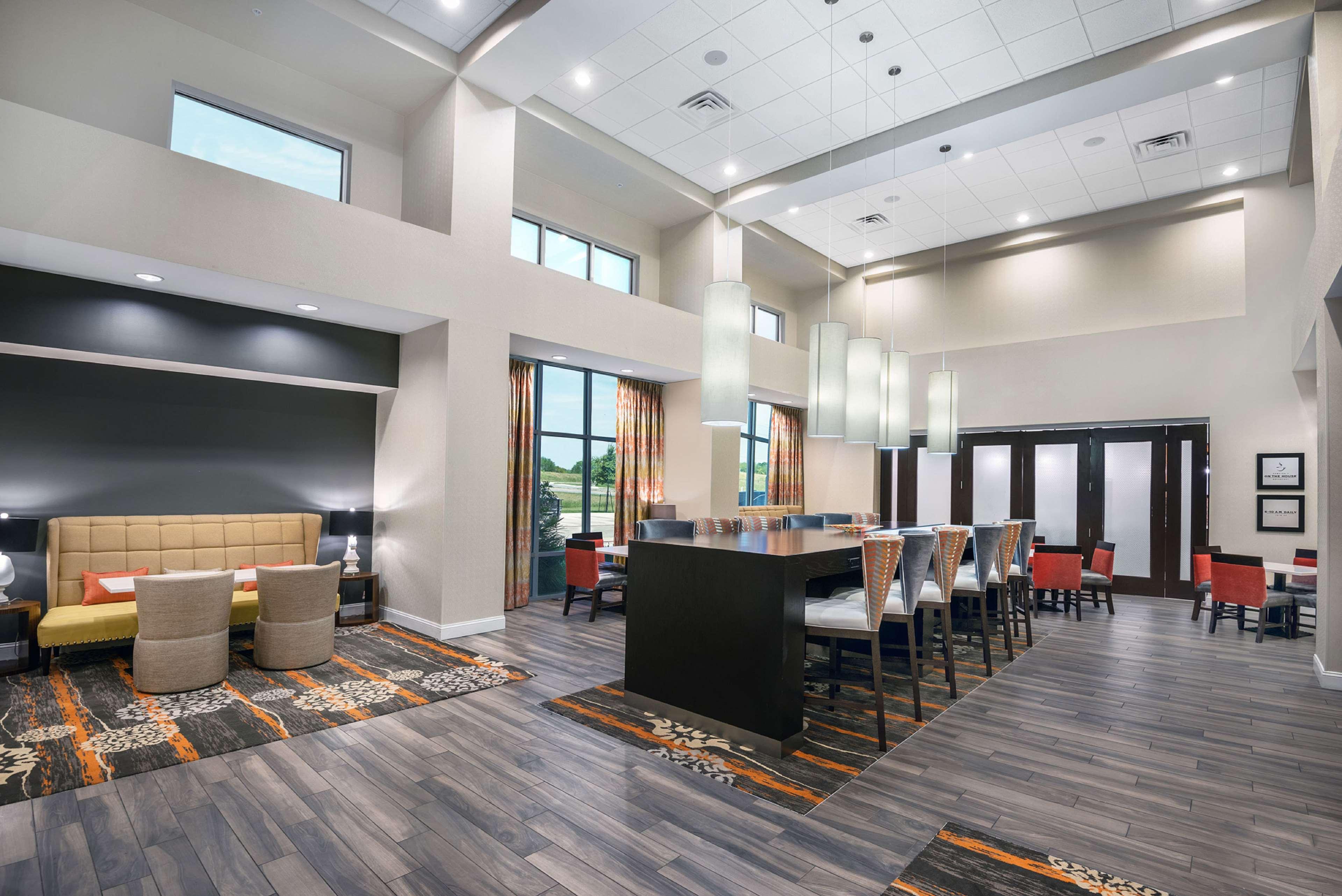 Hampton Inn & Suites San Antonio Brooks City Base, Tx Eksteriør billede